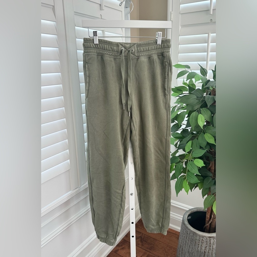 Aerie Sunwashed Desert Joggers in Olive Green Size XS